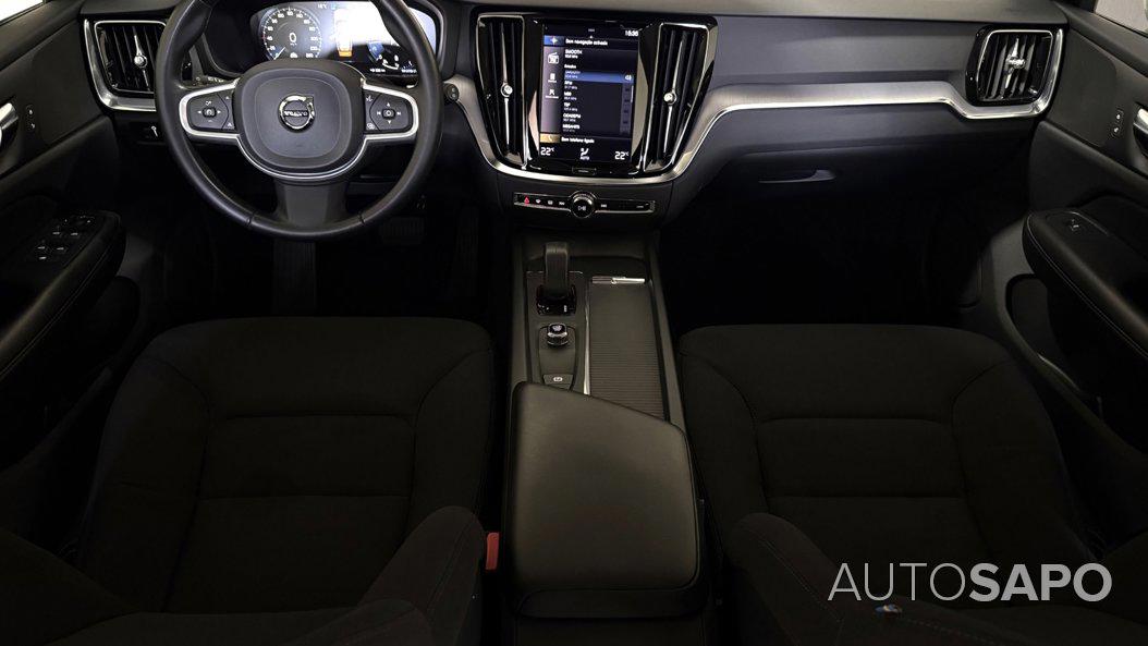 Volvo V60 2.0 D4 Momentum Geartronic de 2021