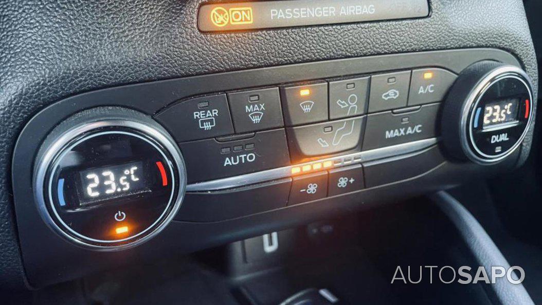 Ford Focus 1.0 EcoBoost MHEV ST-Line de 2021