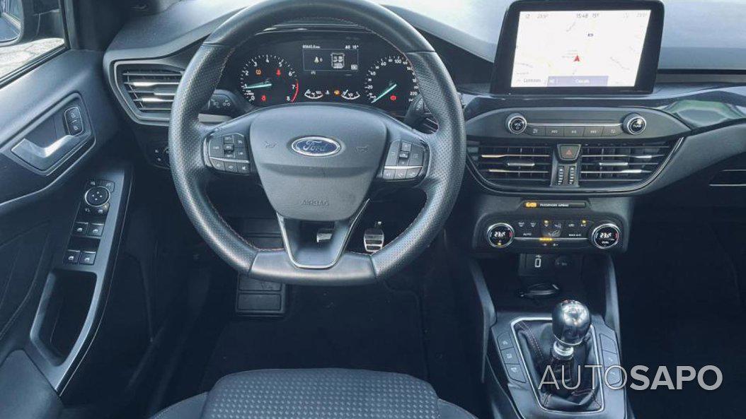 Ford Focus 1.0 EcoBoost MHEV ST-Line de 2021