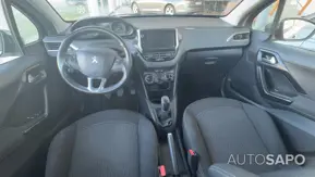 Peugeot 208 1.2 PureTech Style de 2017