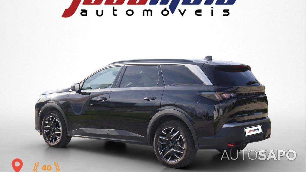 Peugeot 5008 de 2025