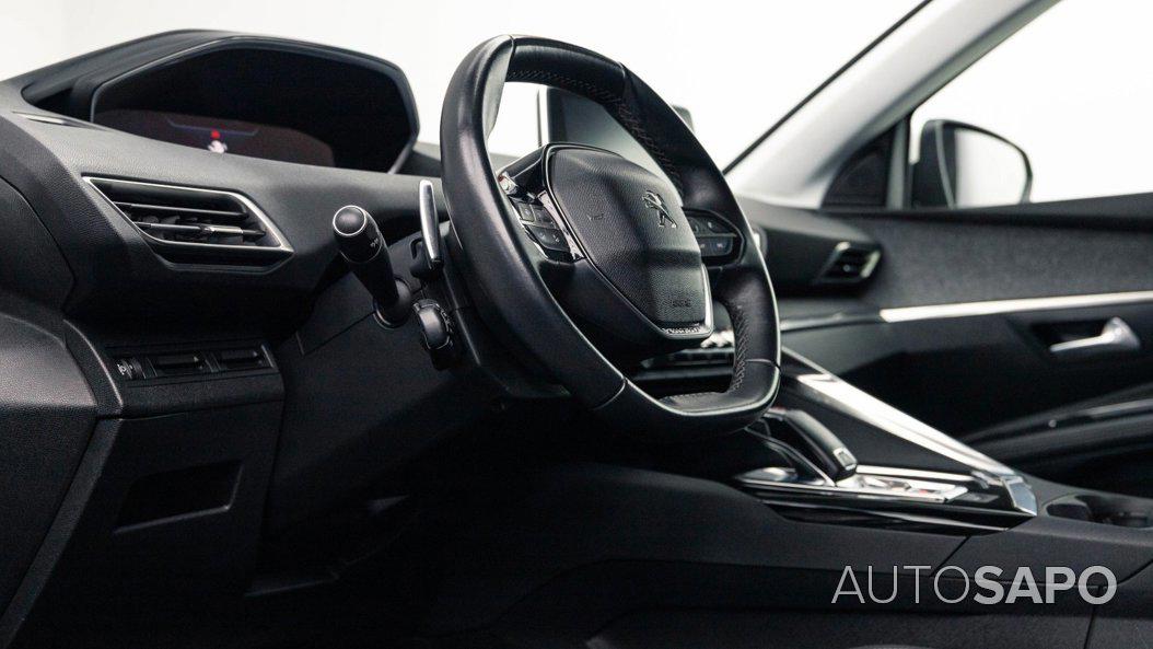 Peugeot 5008 1.5 BlueHDi Allure EAT8 de 2018