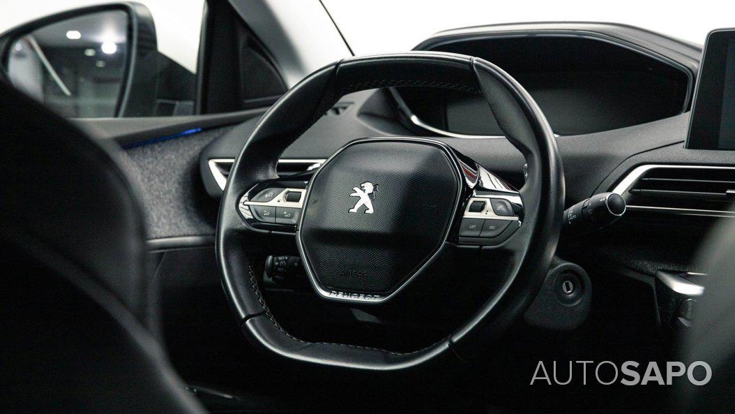 Peugeot 5008 1.5 BlueHDi Allure EAT8 de 2018