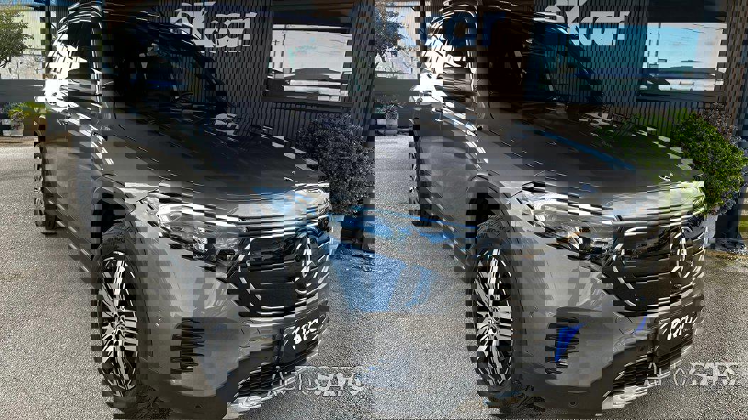 Mercedes-Benz EQB de 2022