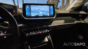 Peugeot 208 1.2 PureTech Allure Pack EAT8 de 2021