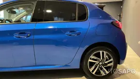 Peugeot 208 1.2 PureTech Allure Pack EAT8 de 2021
