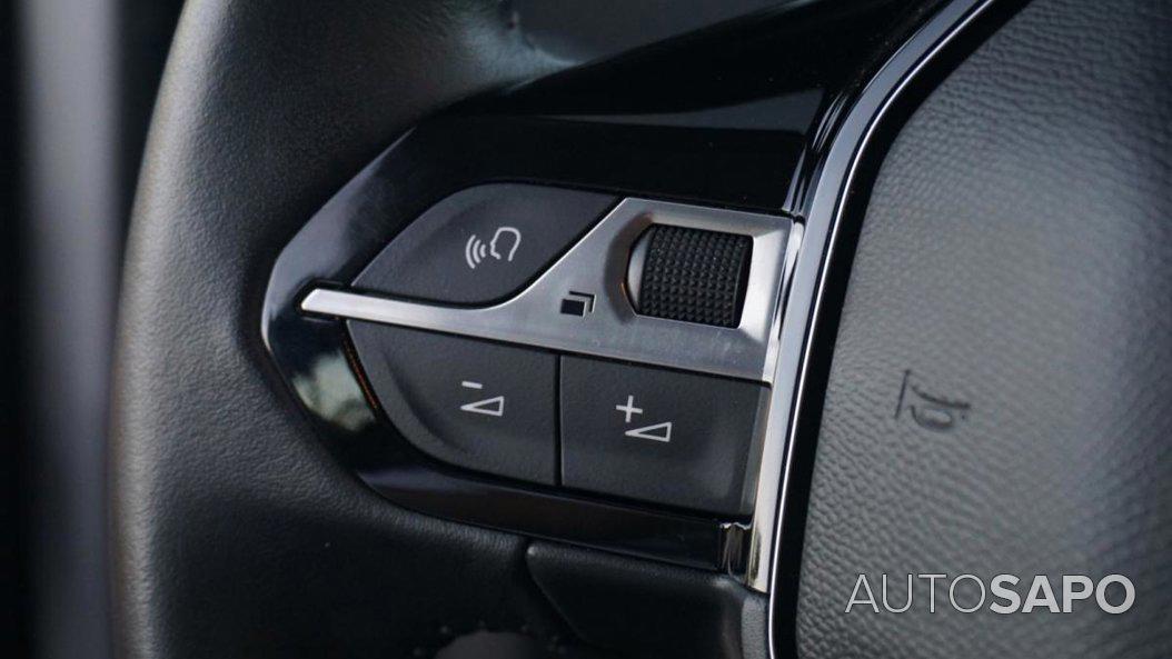 Peugeot E-208 de 2020