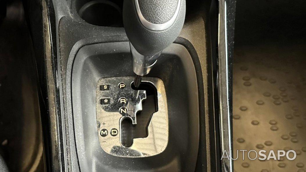 Peugeot 2008 1.2 PureTech Signature EAT6 de 2019