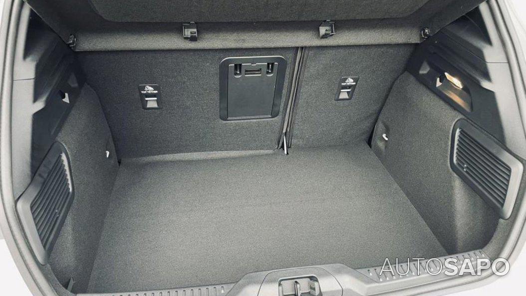 Ford Focus 1.0 EcoBoost MHEV ST-Line X de 2025