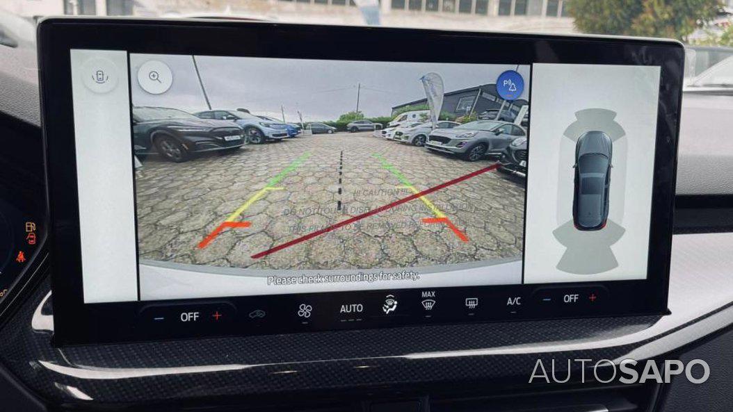 Ford Focus 1.0 EcoBoost MHEV ST-Line X de 2025