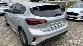 Ford Focus 1.0 EcoBoost MHEV ST-Line X de 2025