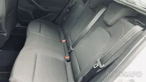 Ford Focus 1.0 EcoBoost MHEV ST-Line X de 2025