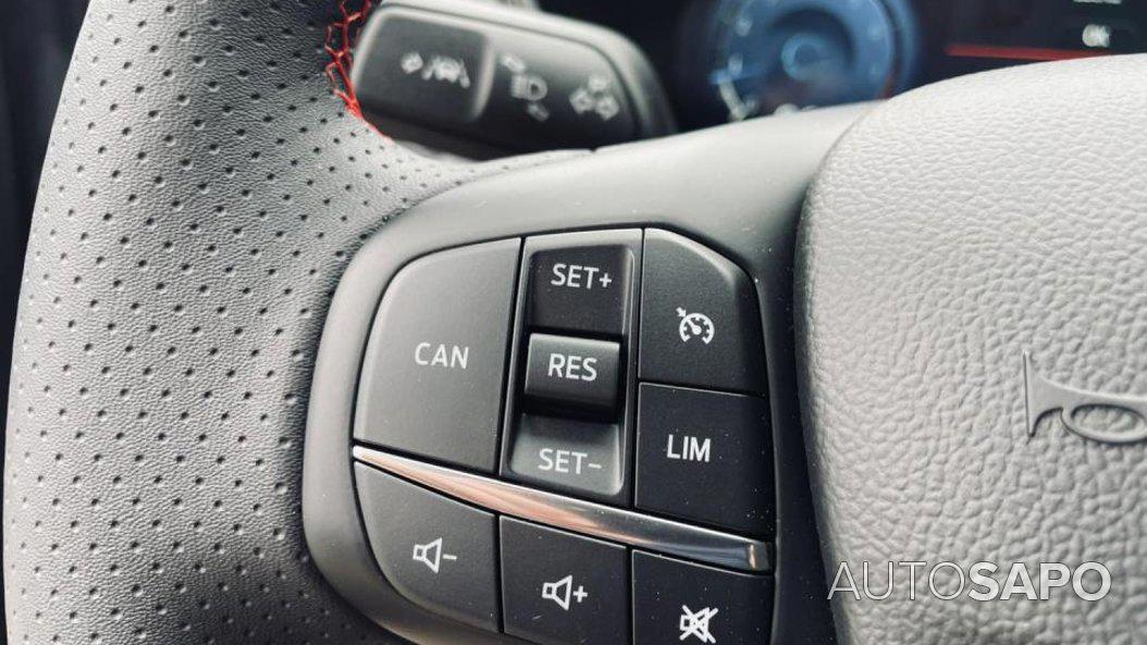 Ford Focus 1.0 EcoBoost ST-Line X de 2025