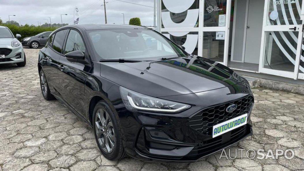Ford Focus 1.0 EcoBoost ST-Line X de 2025
