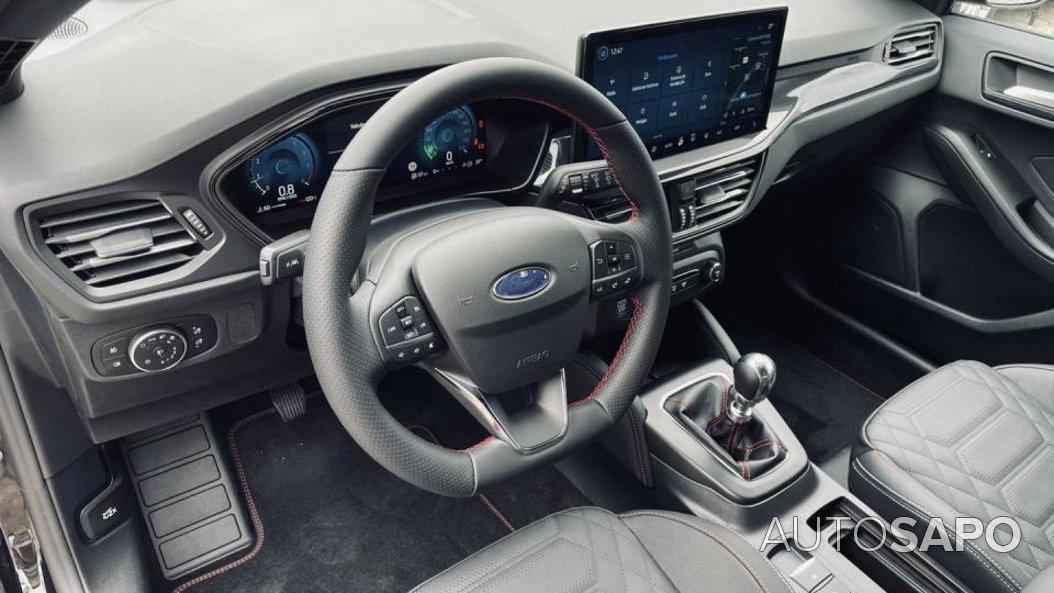 Ford Focus 1.0 EcoBoost ST-Line X de 2025