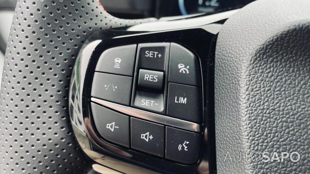 Ford Puma 1.0 EcoBoost MHEV ST-Line X de 2025