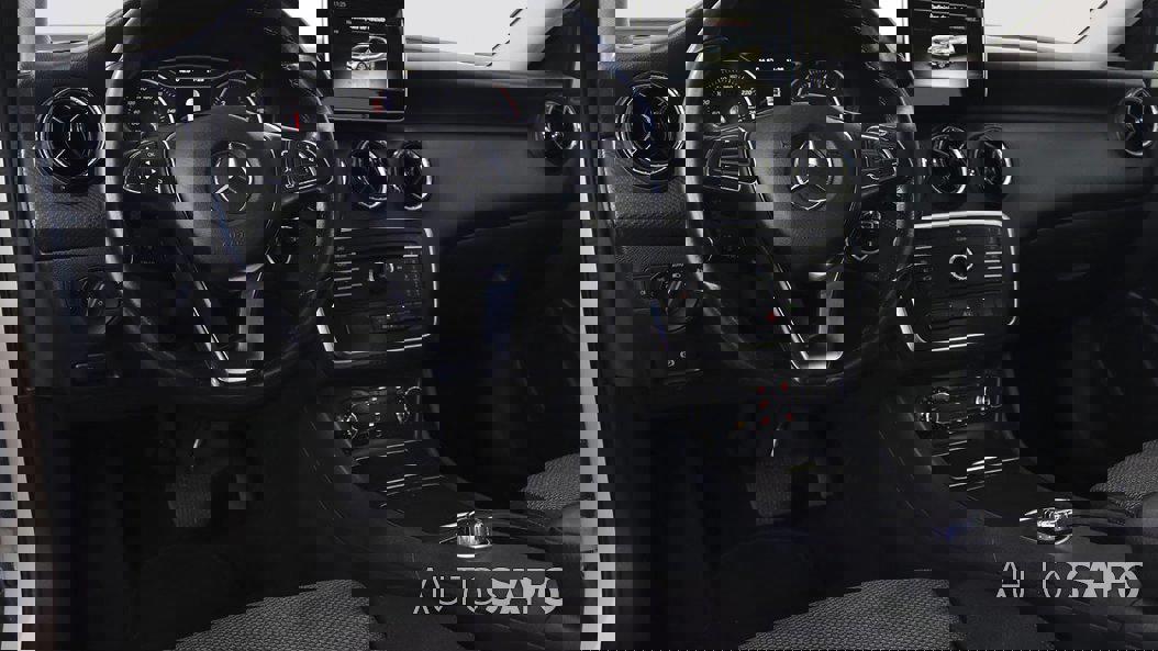 Mercedes-Benz Classe A 180 CDi B.E. Auto de 2016