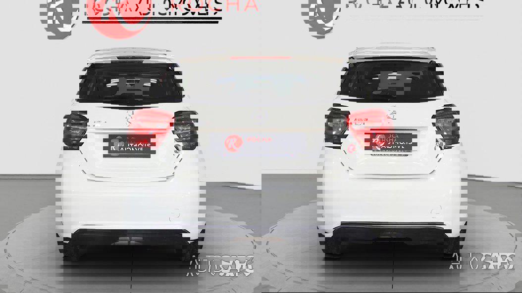 Mercedes-Benz Classe A 180 CDi B.E. Auto de 2016