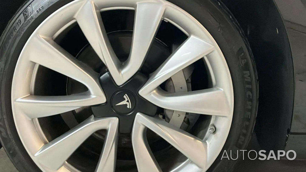 Tesla Model 3 Long-Range Dual Motor AWD de 2019