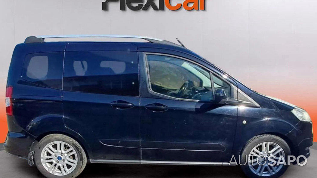 Ford Tourneo Courier 1.0 EcoBoost Titanium de 2017