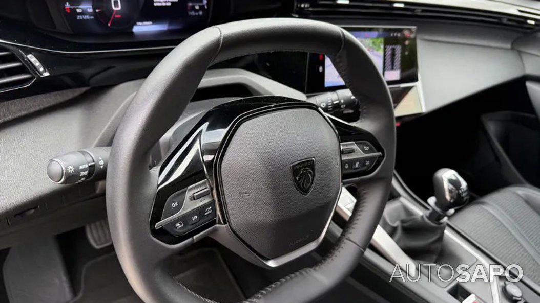 Peugeot 308 1.2 PureTech Allure Pack de 2024