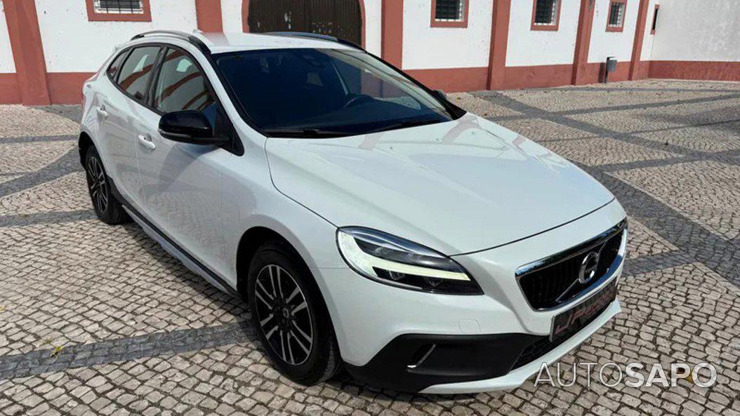 Volvo V40 Cross Country 2.0 D3 Plus de 2019