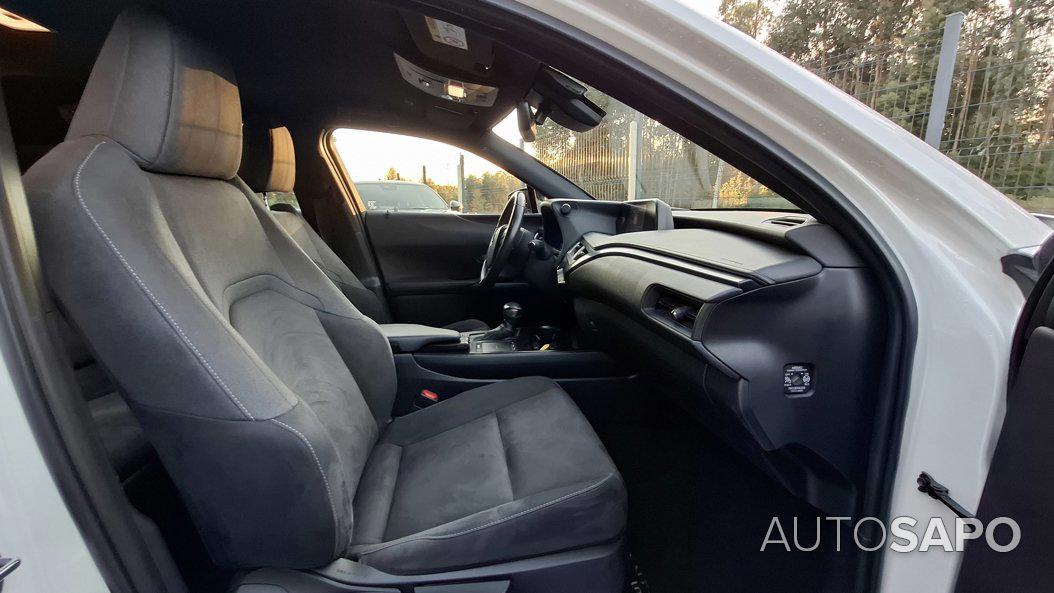 Lexus UX 250h Business de 2021