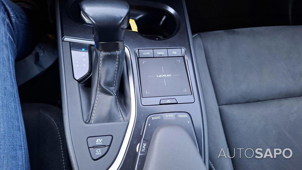 Lexus UX 250h Business de 2021