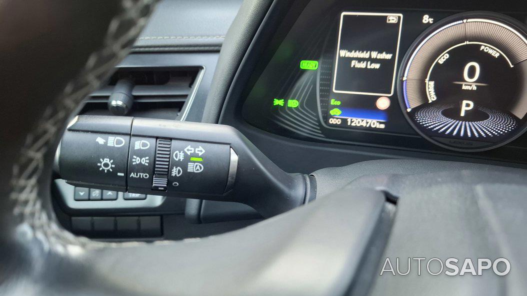 Lexus UX 250h Business de 2021