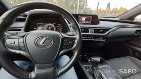 Lexus UX 250h Business de 2021