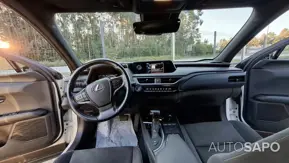 Lexus UX 250h Business de 2021