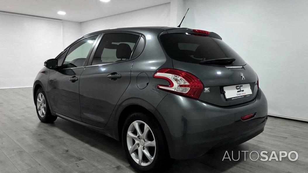 Peugeot 208 1.4 HDi Allure de 2013