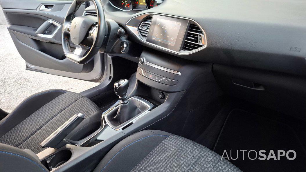 Peugeot 308 1.5 BlueHDi Style de 2020