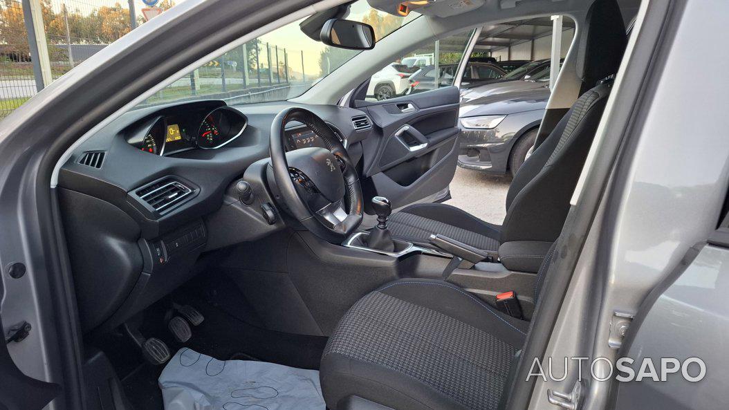 Peugeot 308 1.5 BlueHDi Style de 2020