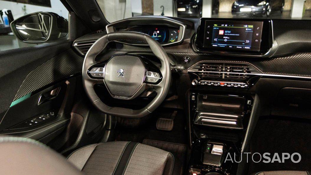Peugeot e-2008 de 2023