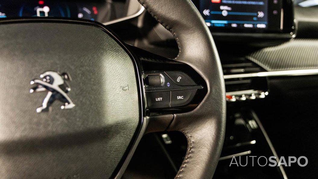 Peugeot e-2008 de 2023