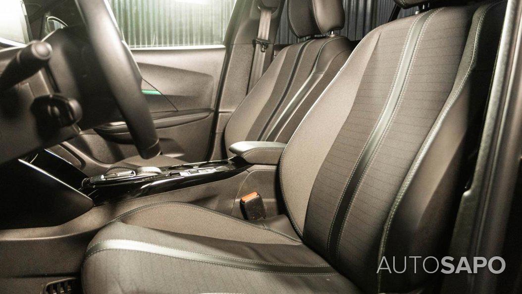 Peugeot e-2008 de 2023