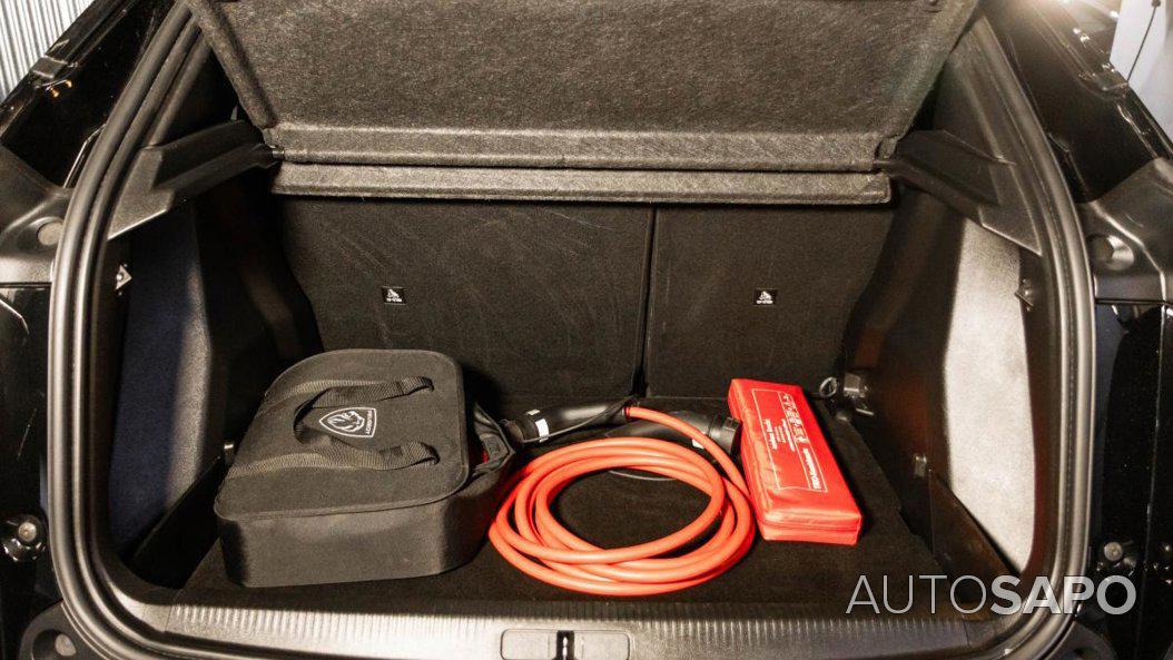 Peugeot e-2008 de 2023