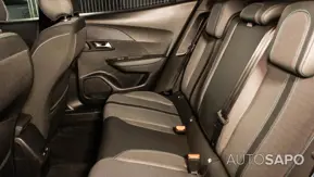 Peugeot e-2008 de 2023