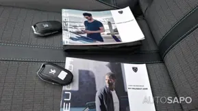 Peugeot e-2008 de 2023