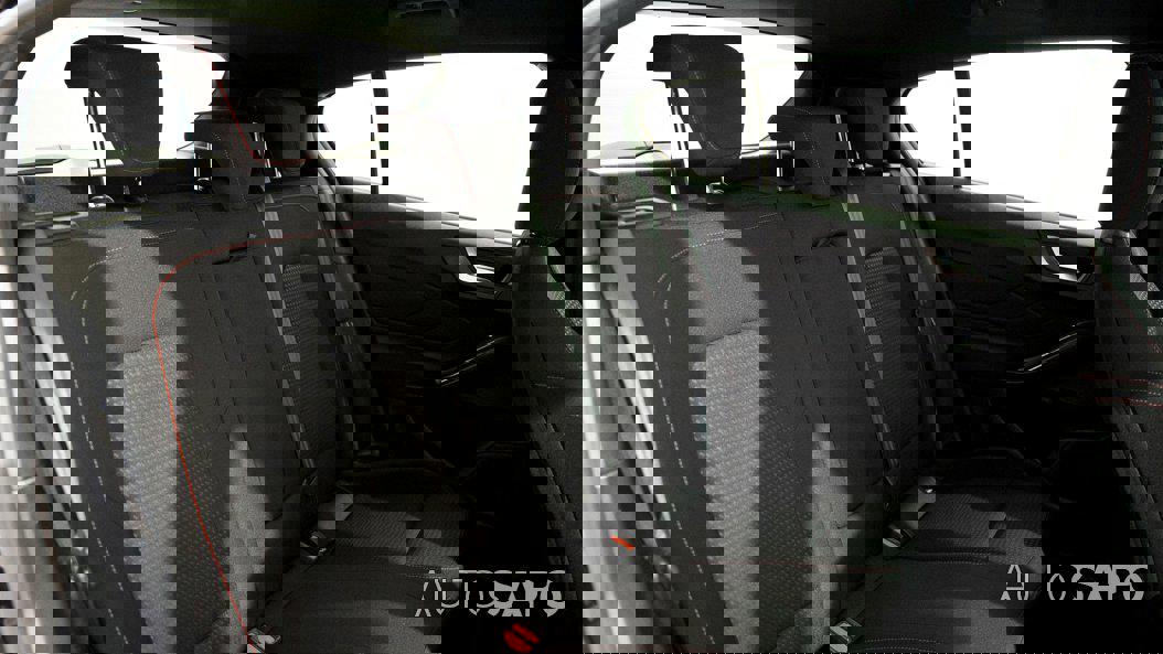 Ford Focus 1.0 EcoBoost MHEV ST-Line de 2022