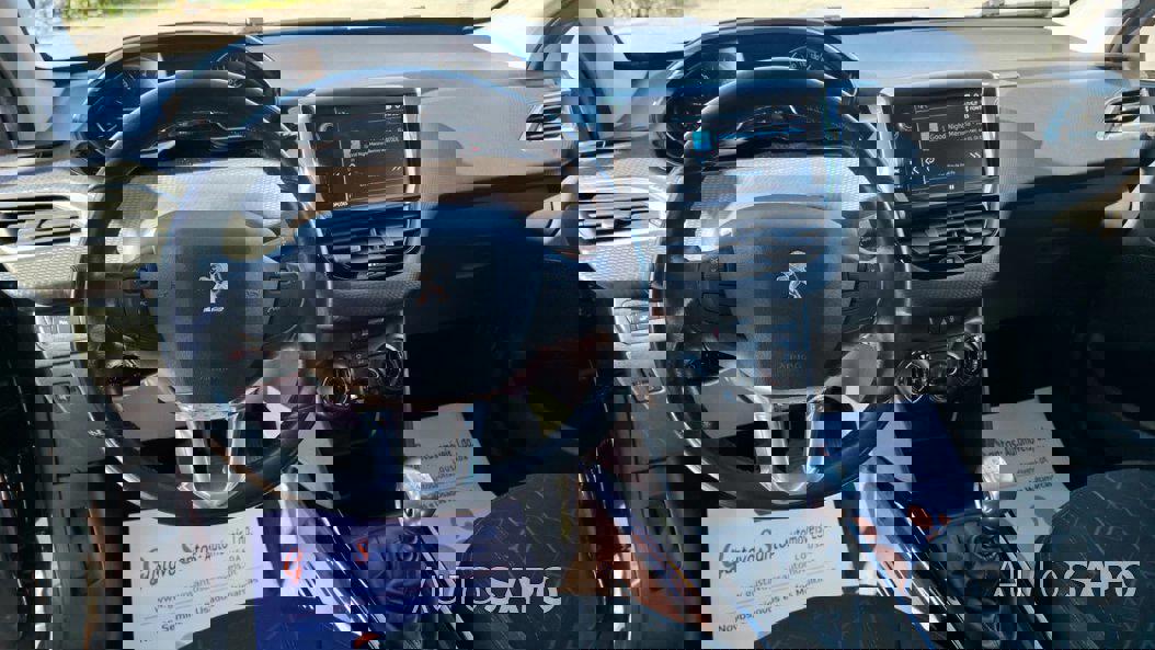 Peugeot 2008 1.2 PureTech Signature de 2019