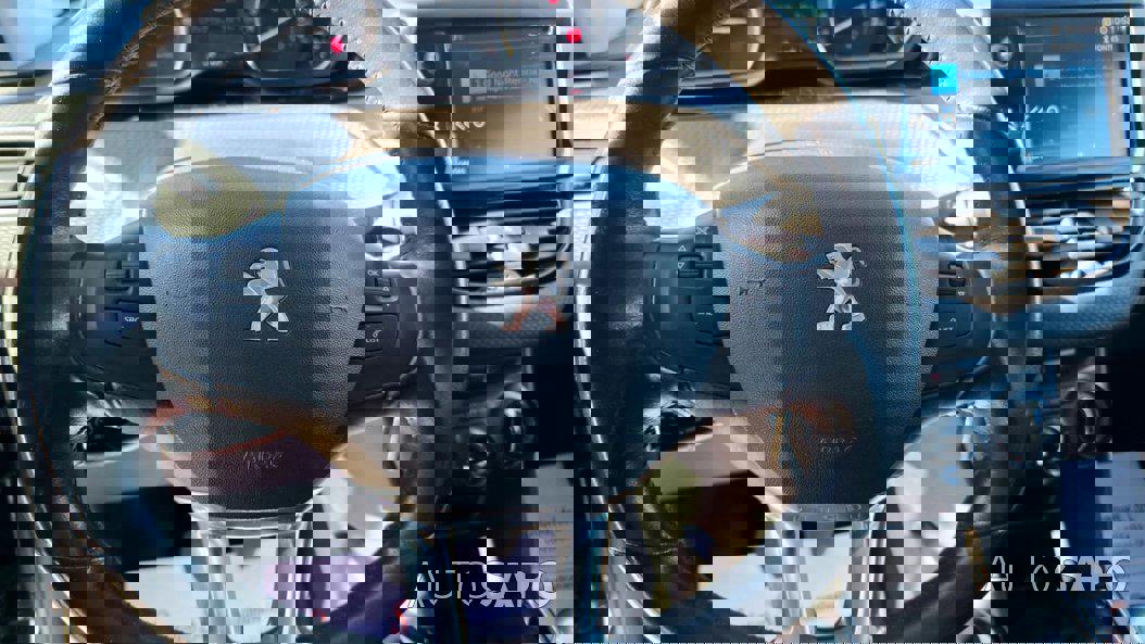 Peugeot 2008 1.2 PureTech Signature de 2019