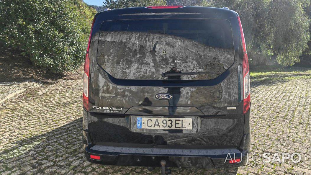 Ford Tourneo Connect 1.0 EcoBoost Titanium de 2015