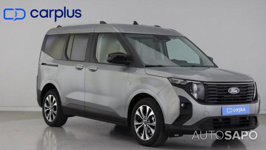 Ford Tourneo Courier 1.0 EcoBoost Titanium de 2025