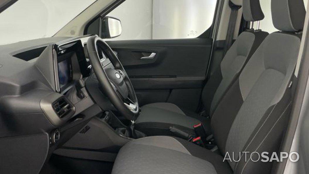 Ford Tourneo Courier 1.0 EcoBoost Titanium de 2025