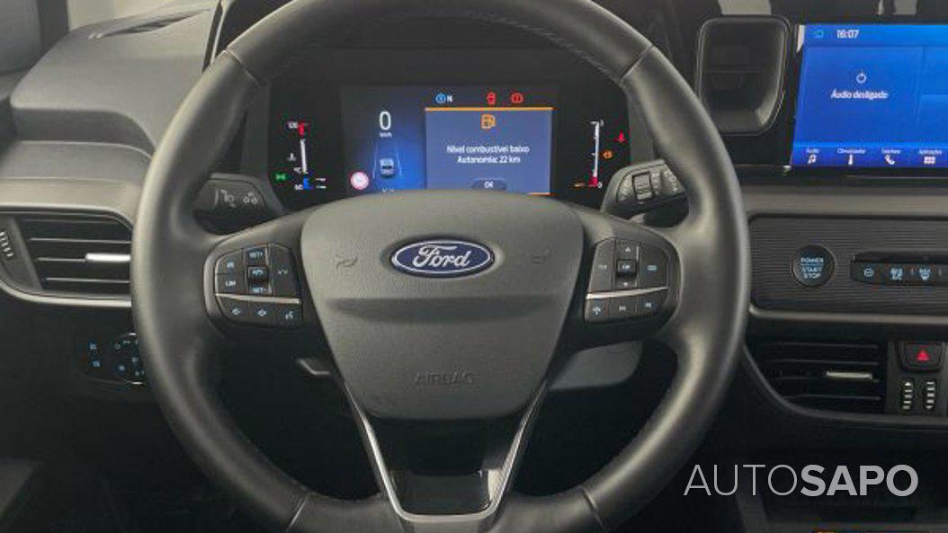 Ford Tourneo Courier 1.0 EcoBoost Titanium de 2025