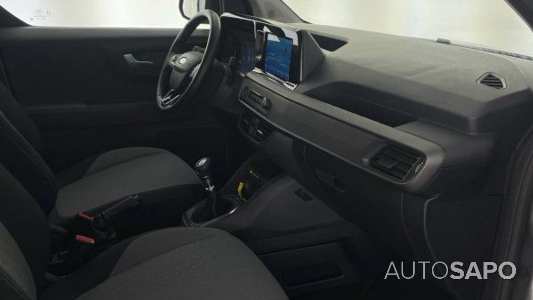 Ford Tourneo Courier 1.0 EcoBoost Titanium de 2025