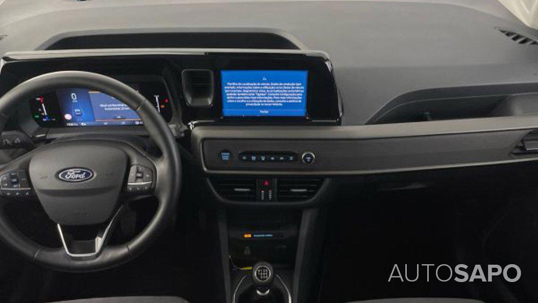 Ford Tourneo Courier 1.0 EcoBoost Titanium de 2025