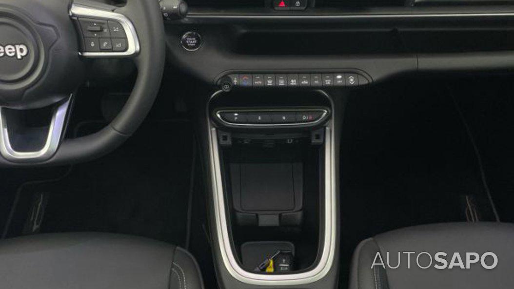 Jeep Avenger 54 kWh Atitude de 2025